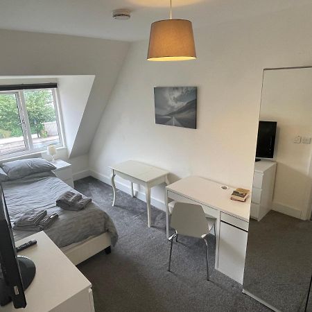 2 Bedroom 2 Bathroom Apartment 8 Including Free Parking Bromley Esterno foto